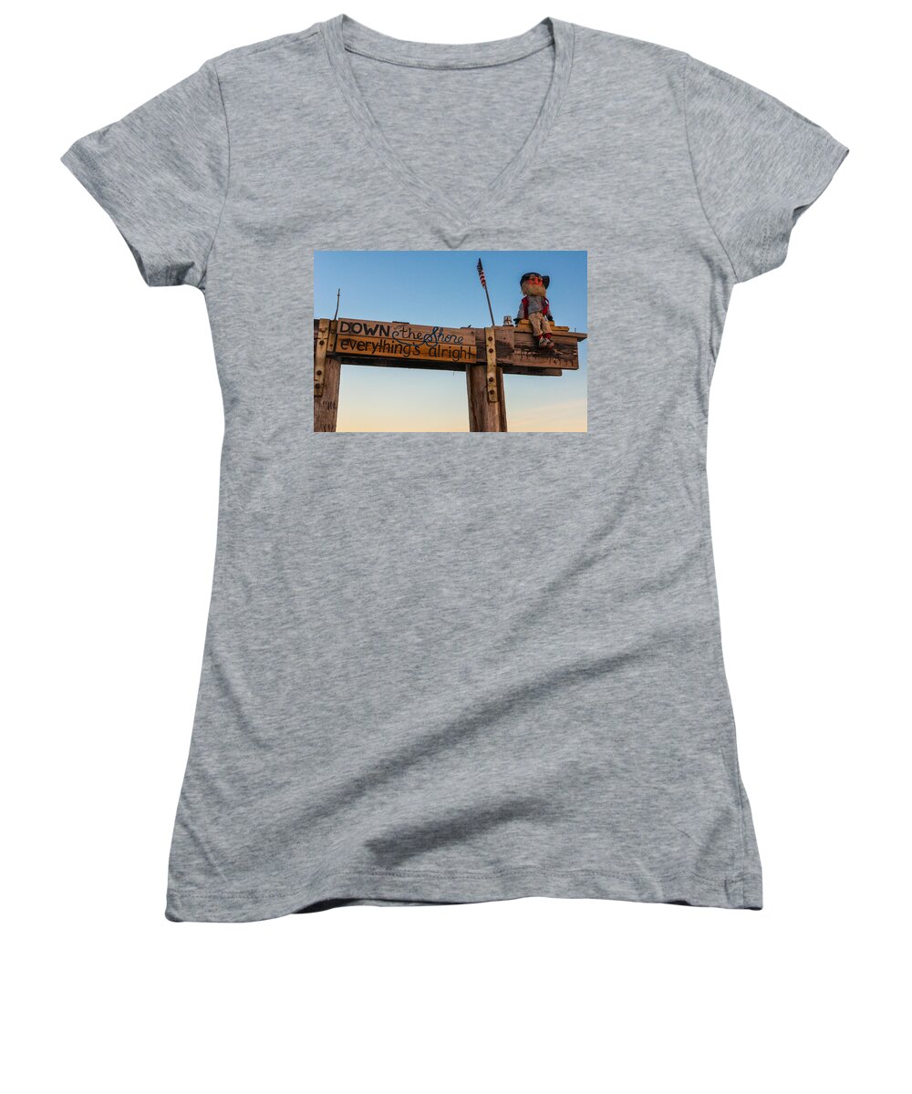 New Jersey Women's V-Neck featuring the photograph Down the Shore #1 by Kristopher Schoenleber