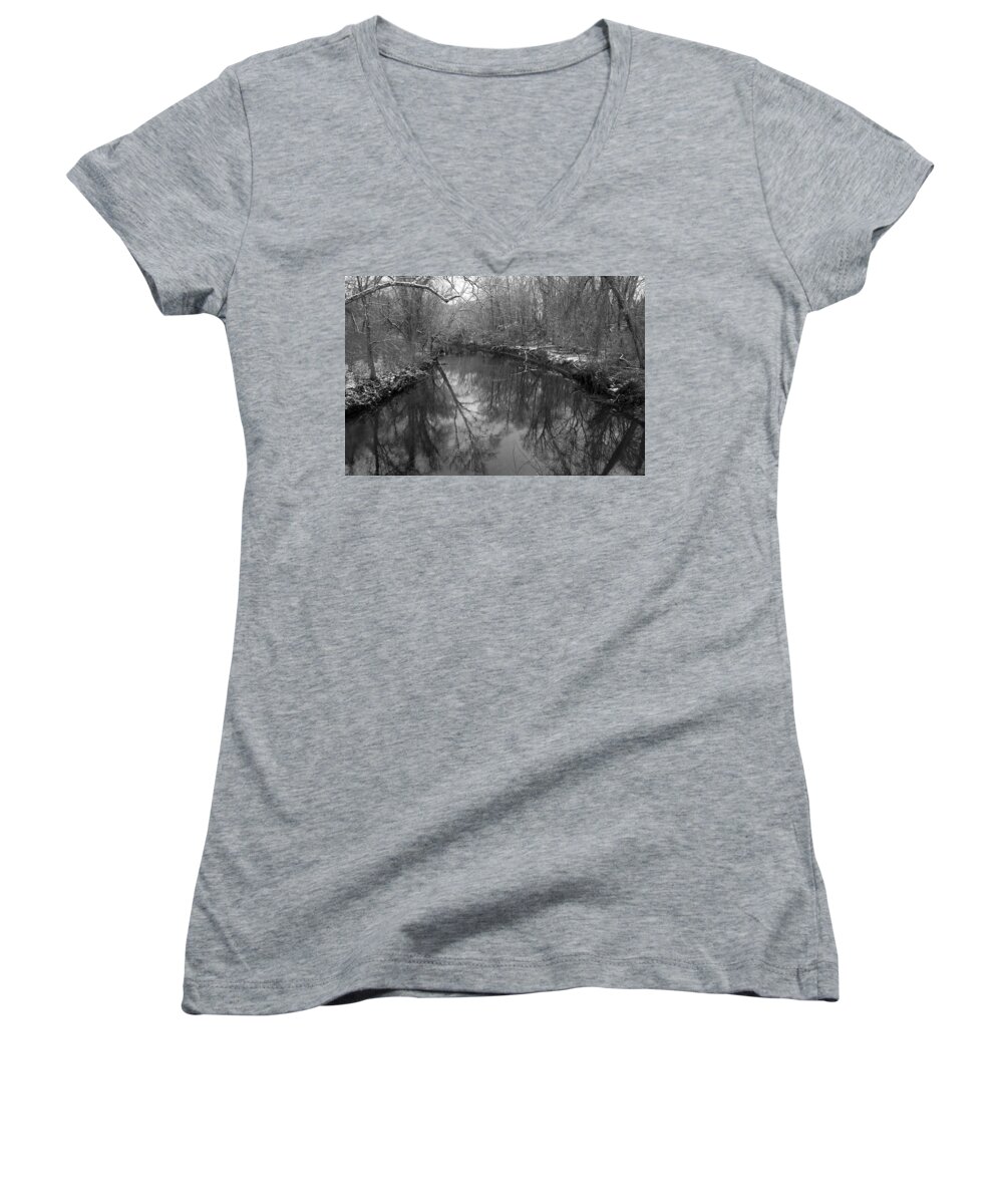 03.04.16_a Img 1881.jpg Women's V-Neck featuring the photograph Late winter in Philly #1 by Dorin Adrian Berbier