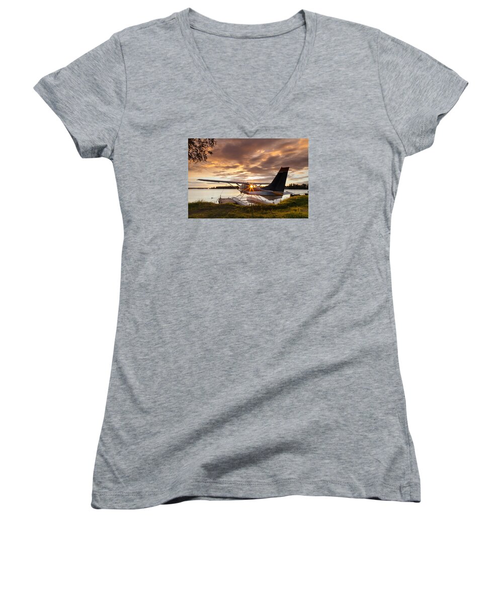 Aircraft Women's V-Neck featuring the photograph Sunset at Lake Hood #1 by Scott Slone