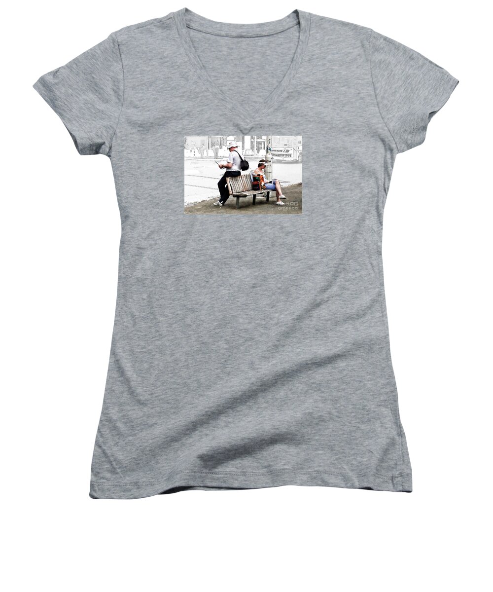 People Women's V-Neck featuring the photograph Waiting #2 by Linda Phelps