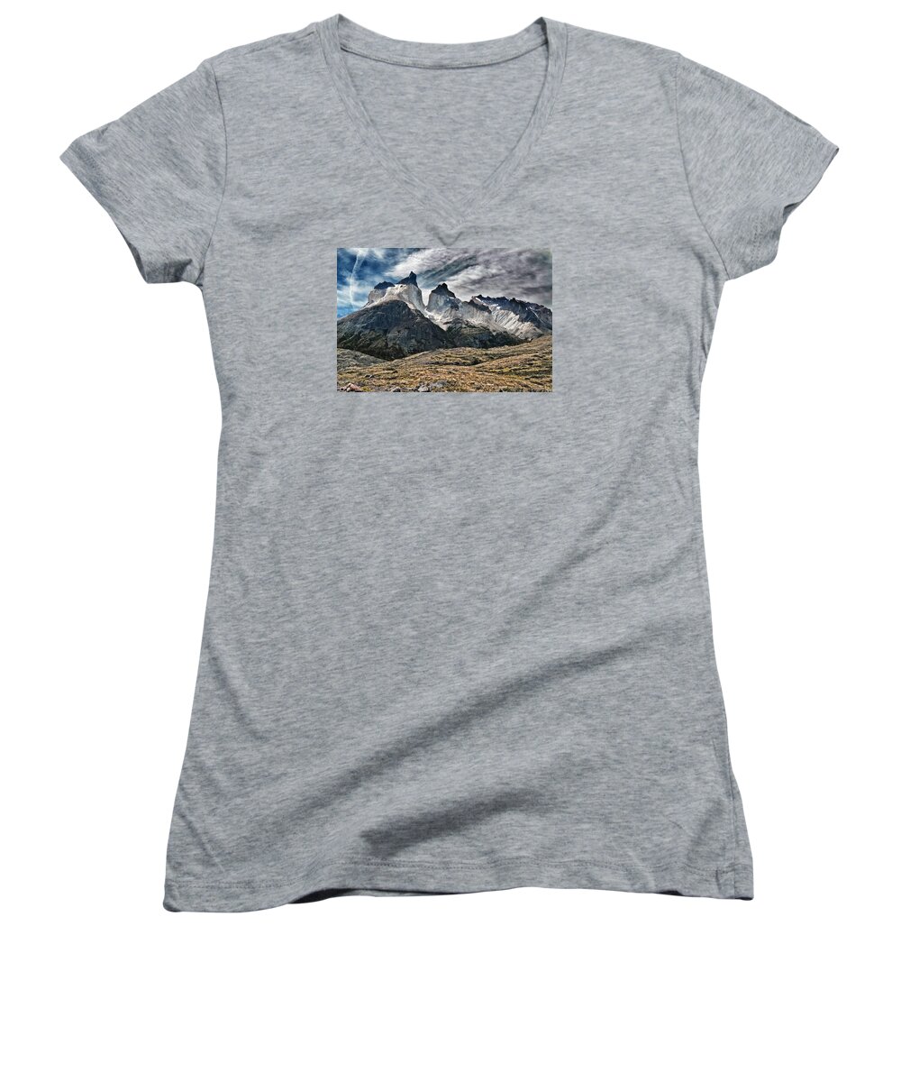 South America Women's V-Neck featuring the photograph Cuernos del Paine #1 by Alan Toepfer