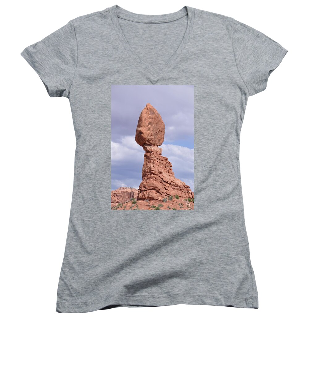 Balance Rock Women's V-Neck featuring the photograph Balance Rock by Frank Madia