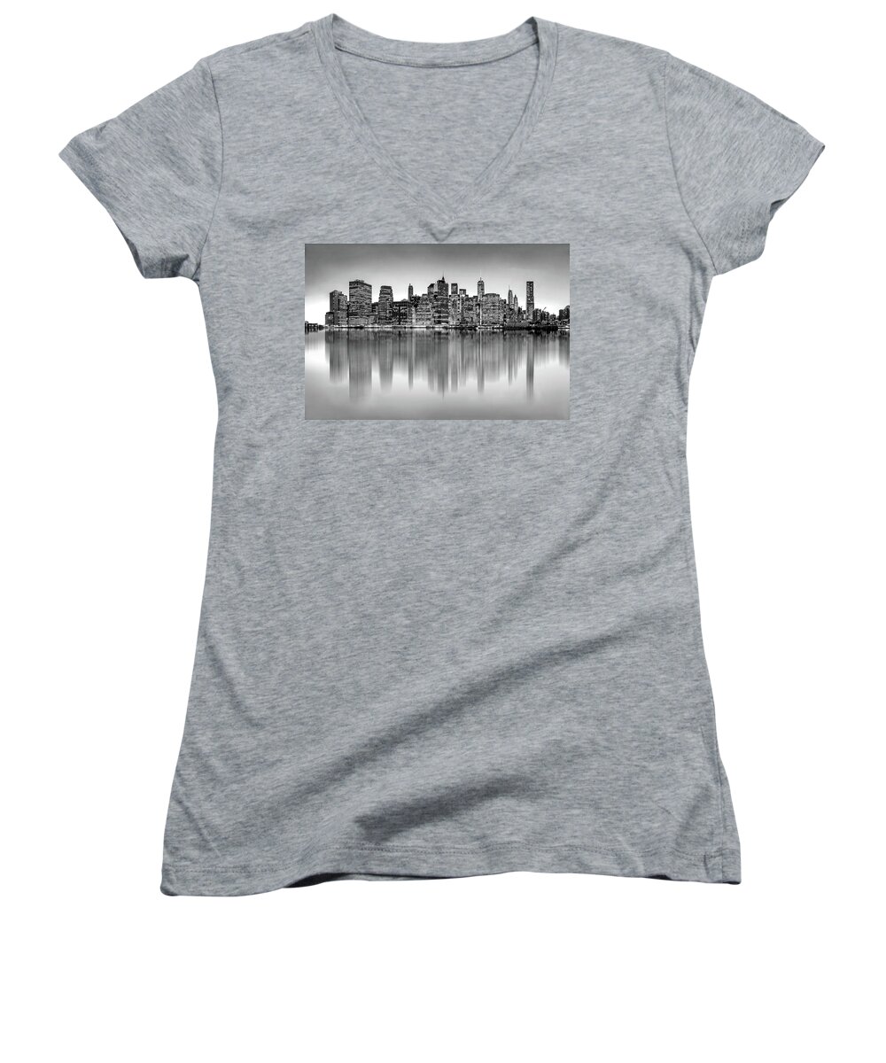 Manhattan Skyline Women's V-Neck featuring the photograph Big City Reflections by Az Jackson