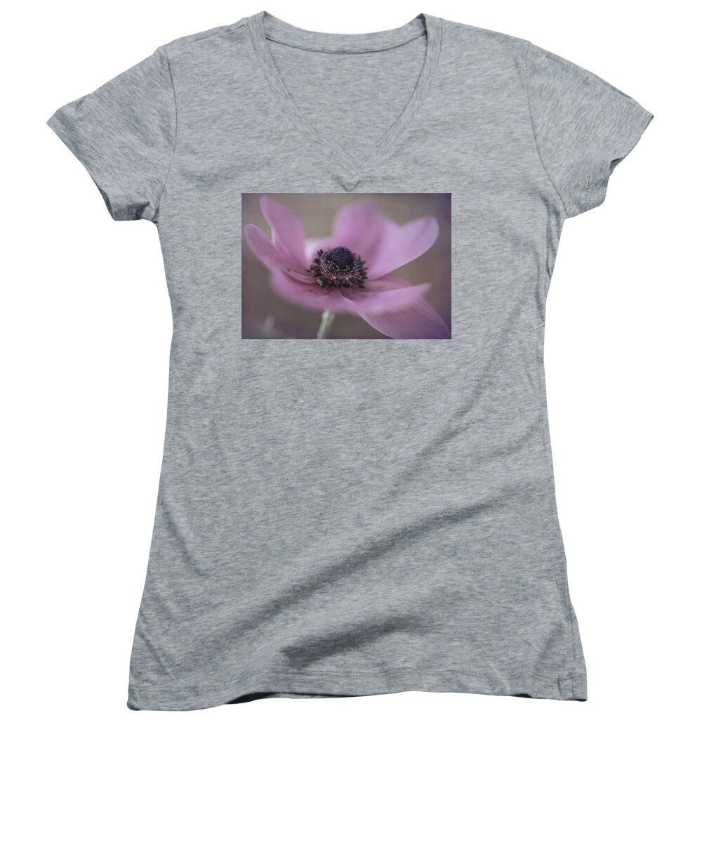 Floral Women's V-Neck featuring the photograph Blowin in the Wind by Teresa Wilson