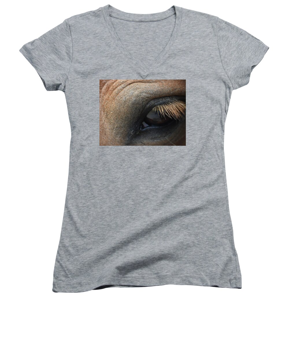 Horse Women's V-Neck featuring the photograph Brown Horse Eye by Gary Smith