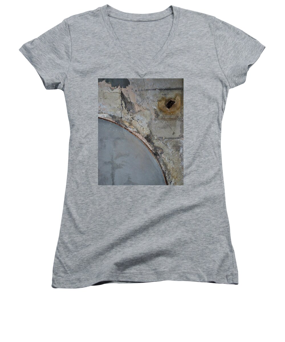 Architecture Women's V-Neck featuring the photograph Carlton 5 by Tim Nyberg
