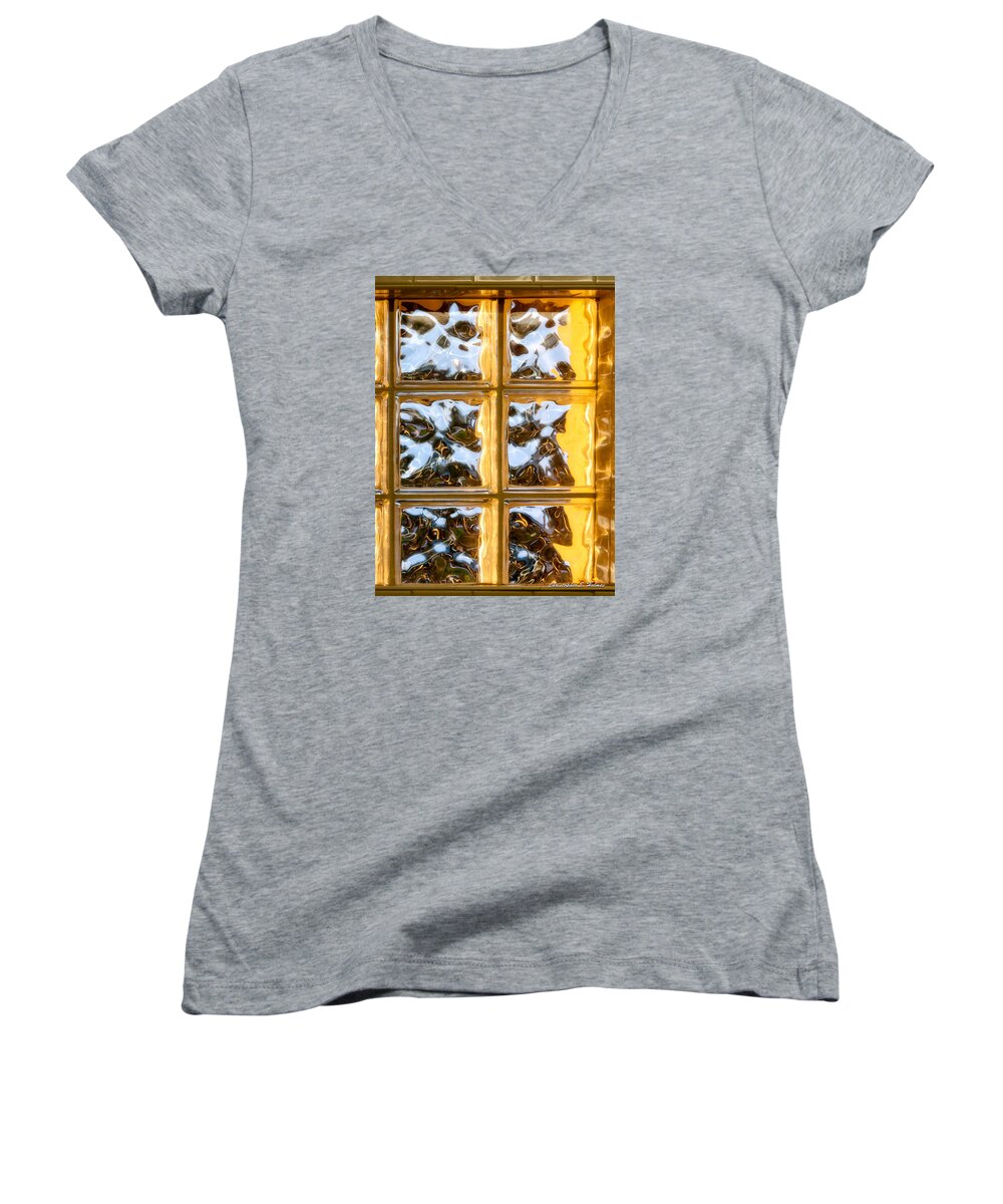 Christopher Holmes Photography Women's V-Neck featuring the photograph Cubed Sunset by Christopher Holmes