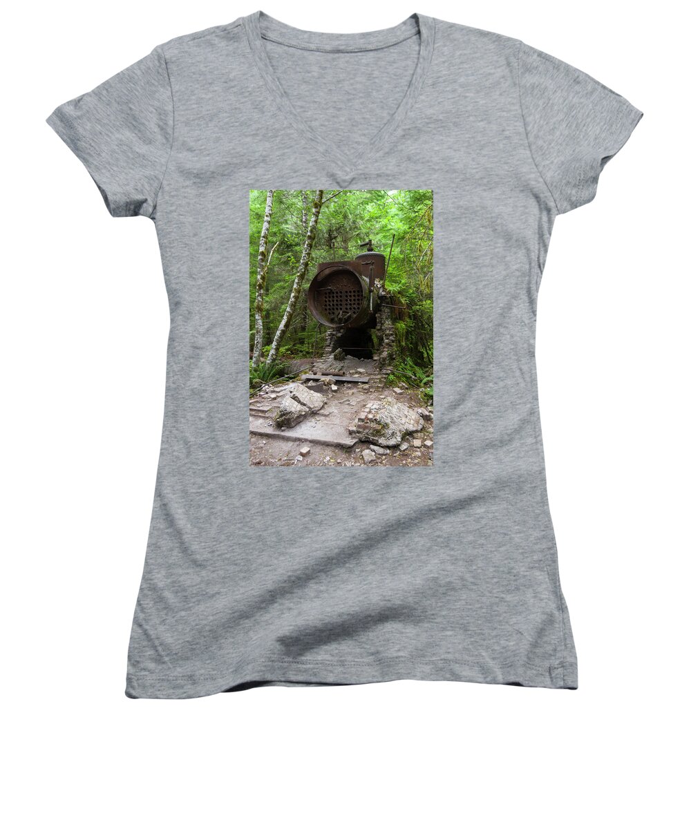Nature Women's V-Neck featuring the photograph Days Past by Steven Clark