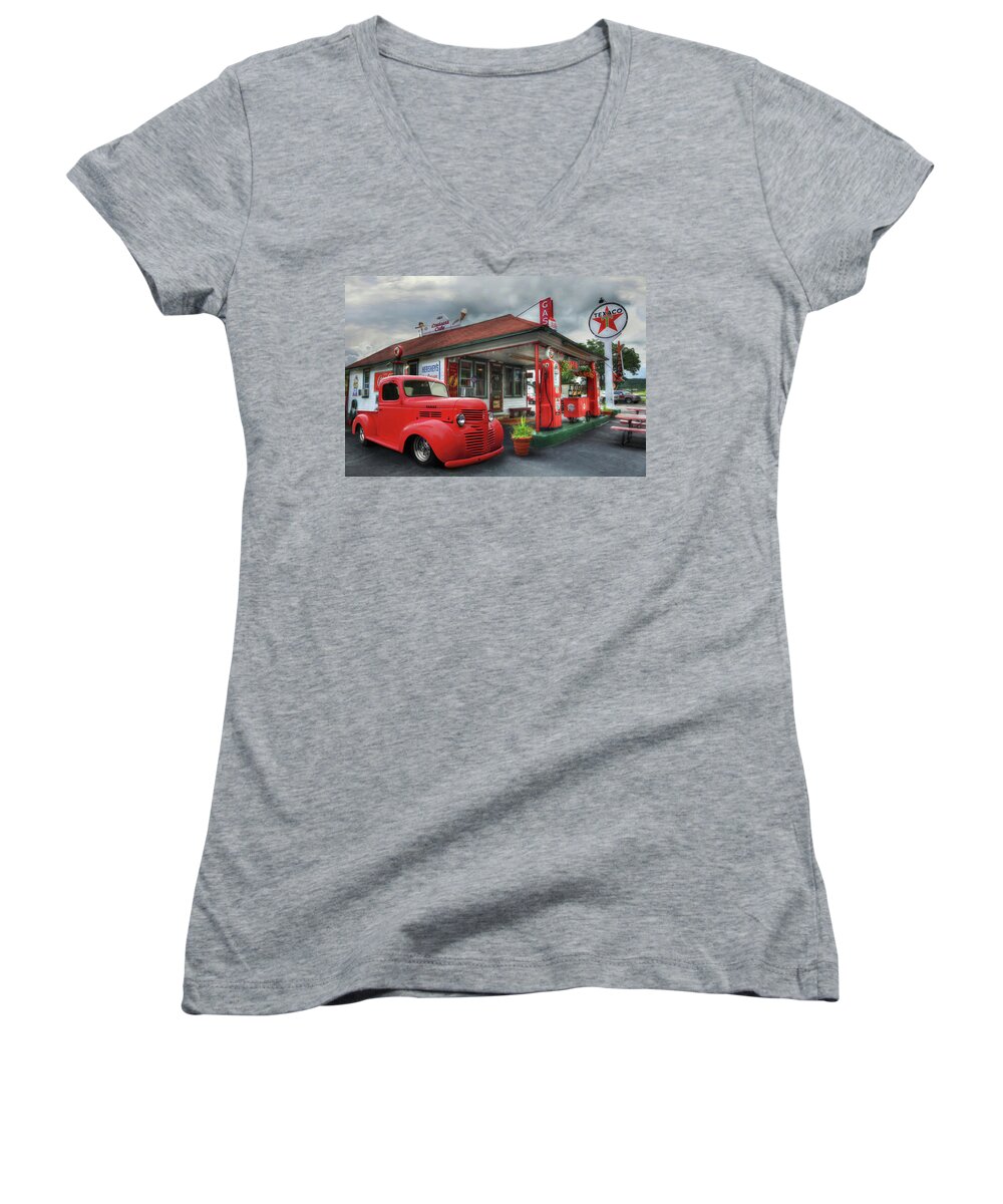 Truck Women's V-Neck featuring the photograph Dodge at Cruisers by Lori Deiter