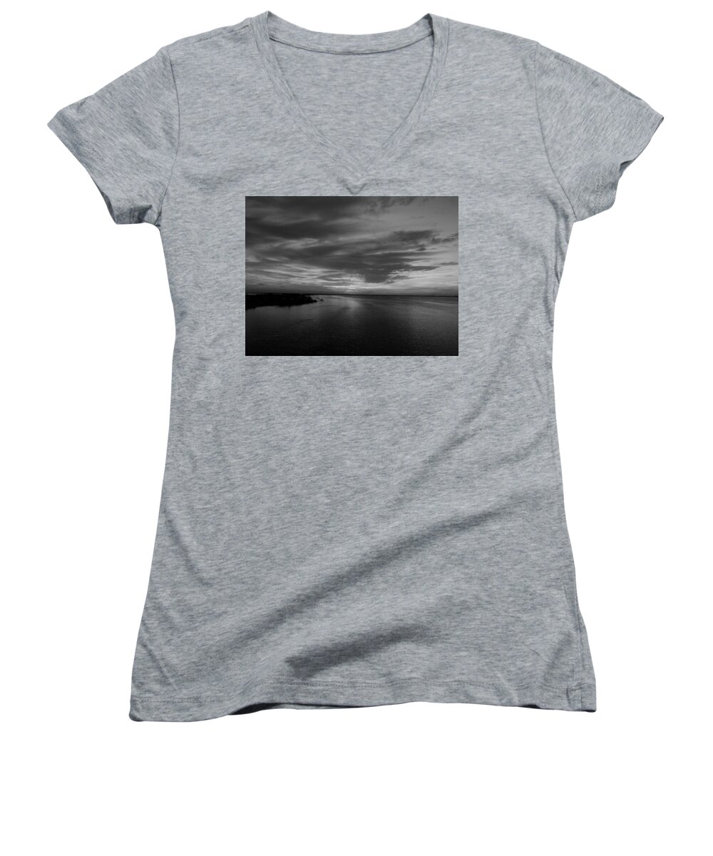 Black And White Women's V-Neck featuring the photograph Evening Glow Black and White by Jerry Connally