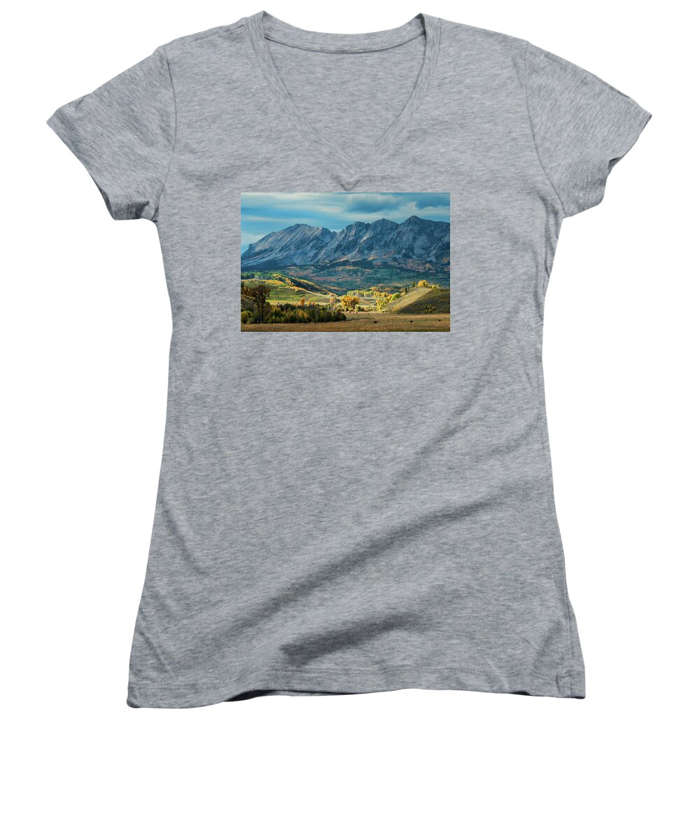 Cattle Graze Serenely In This Late Fall View From Gunnison County Women's V-Neck featuring the photograph Fall in Gunnison County by Dana Sohr