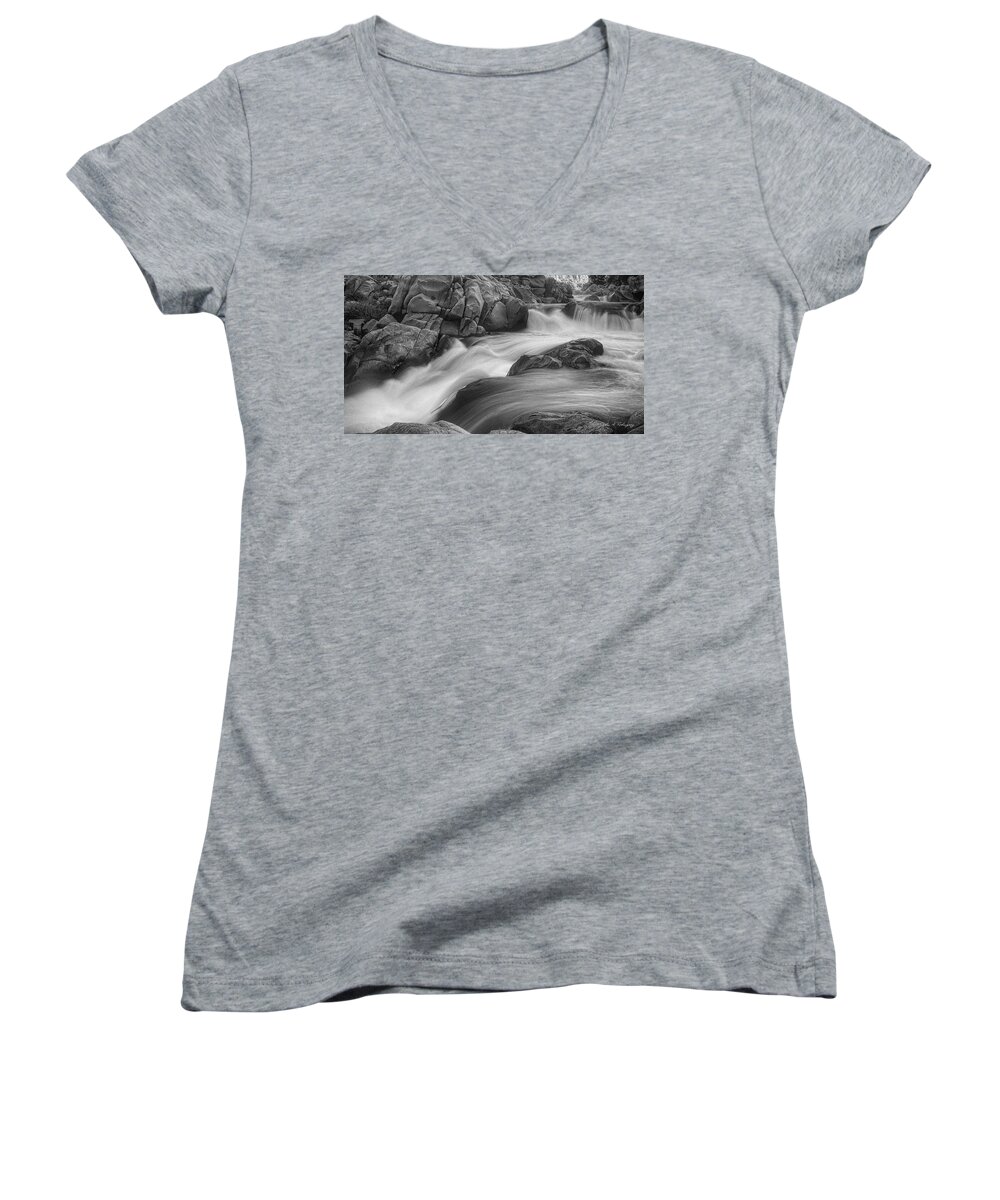 Nature Women's V-Neck featuring the photograph Flowing Waters at Kern River, California by John A Rodriguez