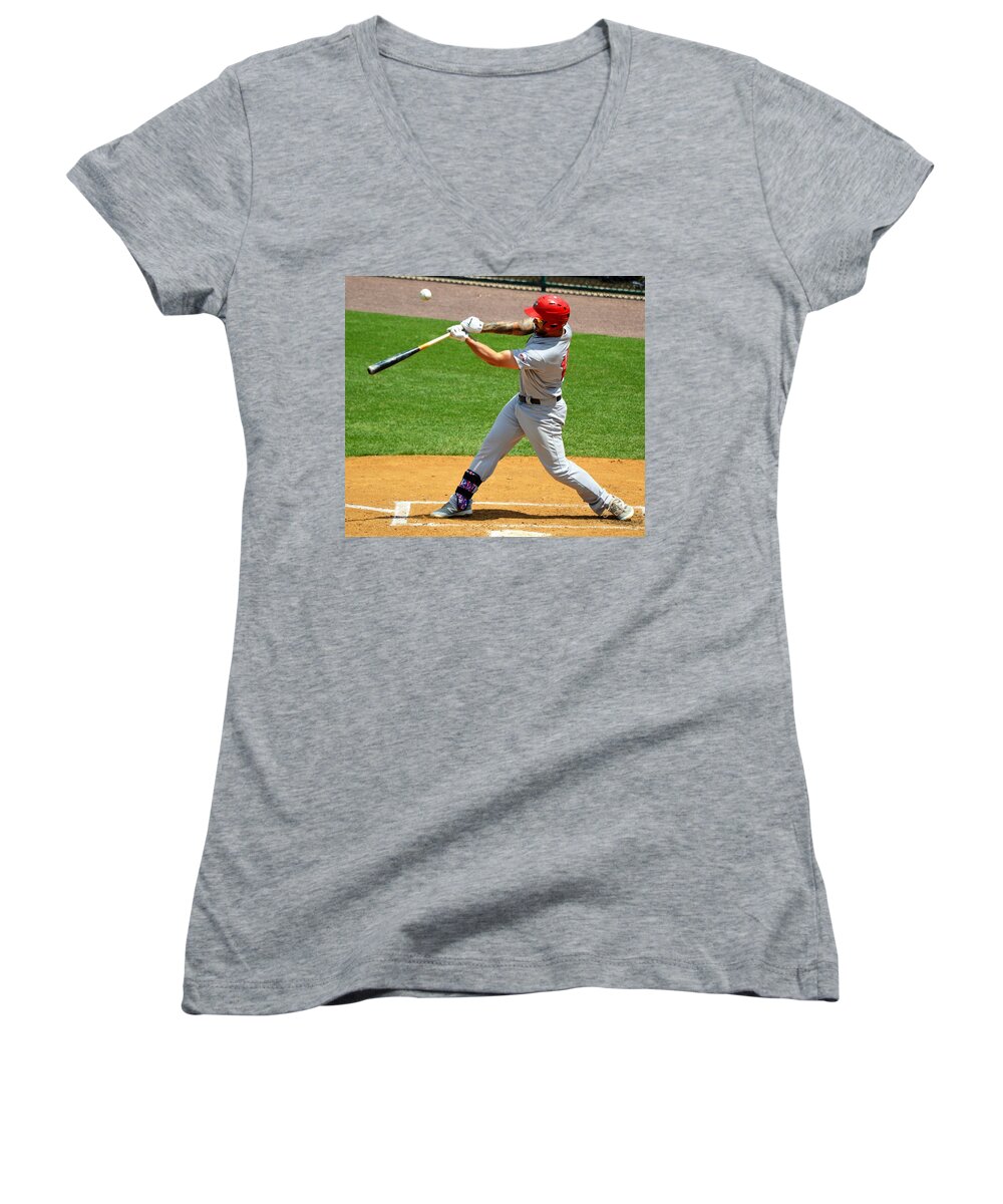 Sports Women's V-Neck featuring the photograph Got it by Charles HALL