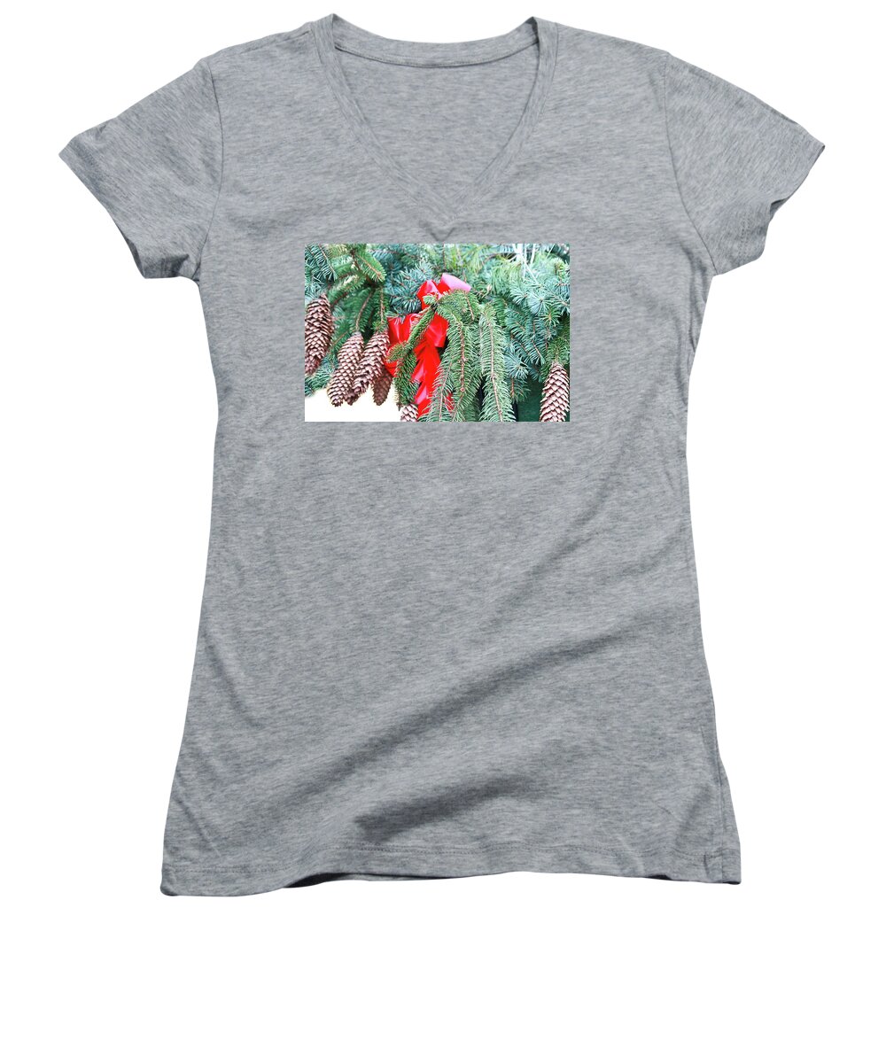 Happy Holidays! Christmas Holdiay Cards Women's V-Neck featuring the photograph Happy Holidays by Ann Murphy