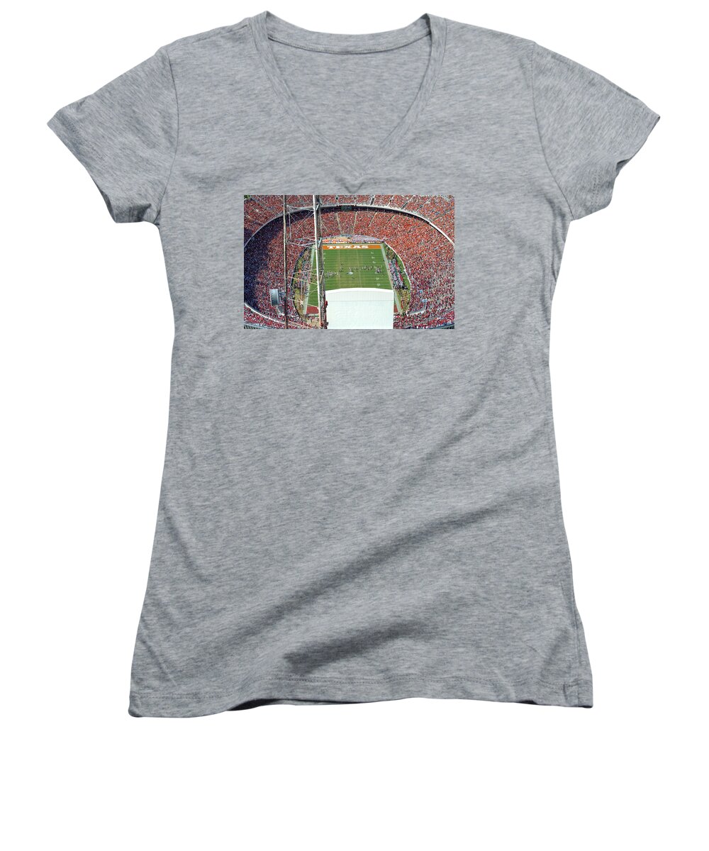 Texas Women's V-Neck featuring the photograph Into the Bowl by Erich Grant