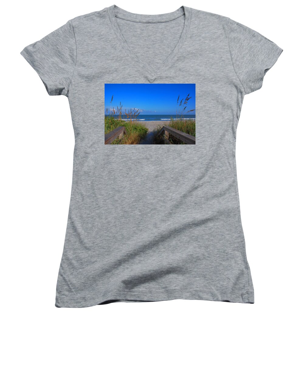 Cocoa Beach Women's V-Neck featuring the photograph Lets go to the beach by Susanne Van Hulst
