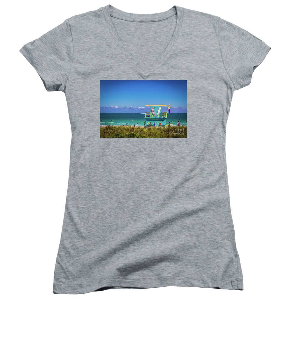 Lifeguard Women's V-Neck featuring the photograph Lifeguard House 4457 by Carlos Diaz
