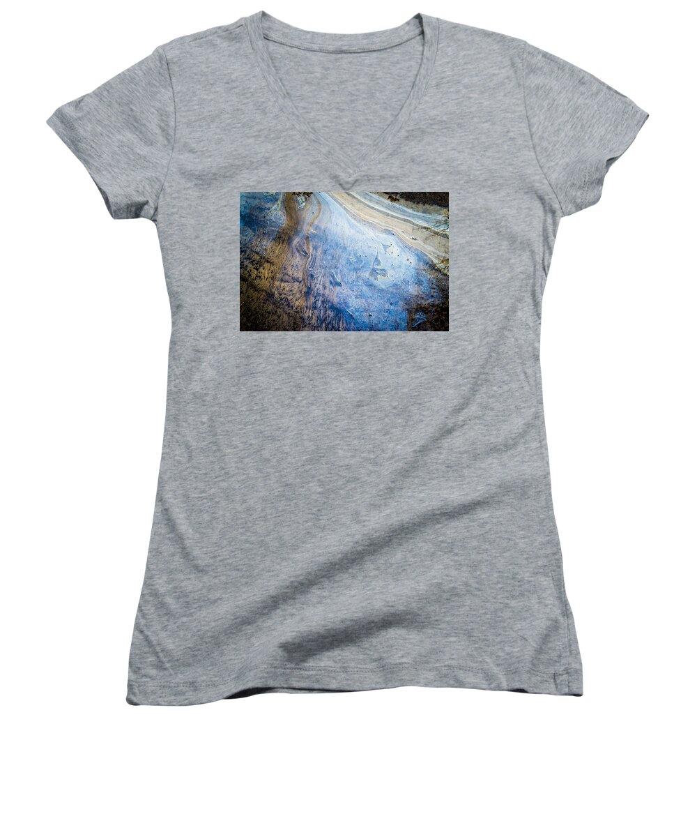 Abstract Women's V-Neck featuring the photograph Liquid Oil on Water with Marble Wash Effects by John Williams