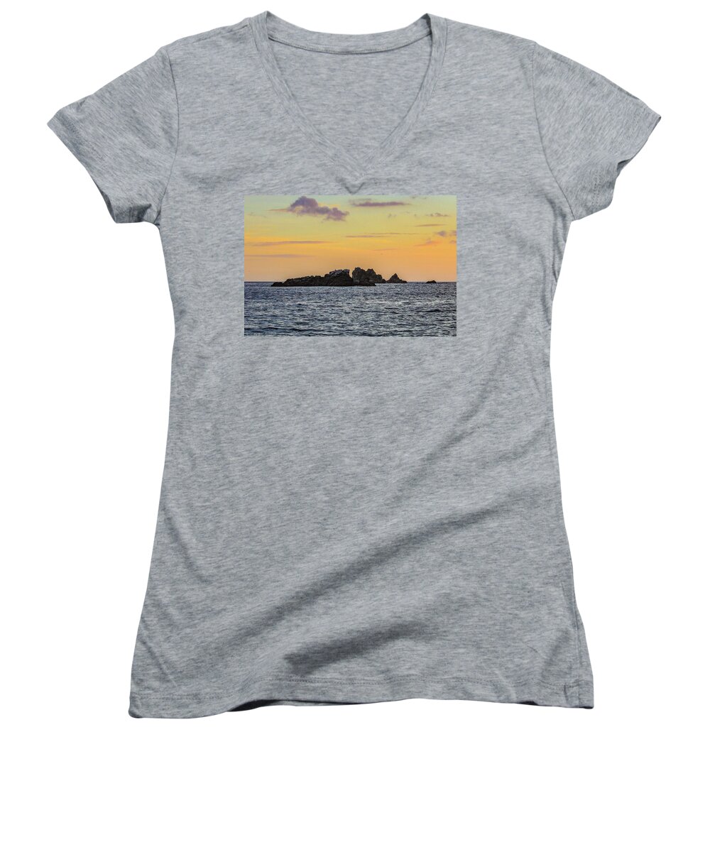 Landscape Women's V-Neck featuring the photograph Lizard point at sunset by Claire Whatley