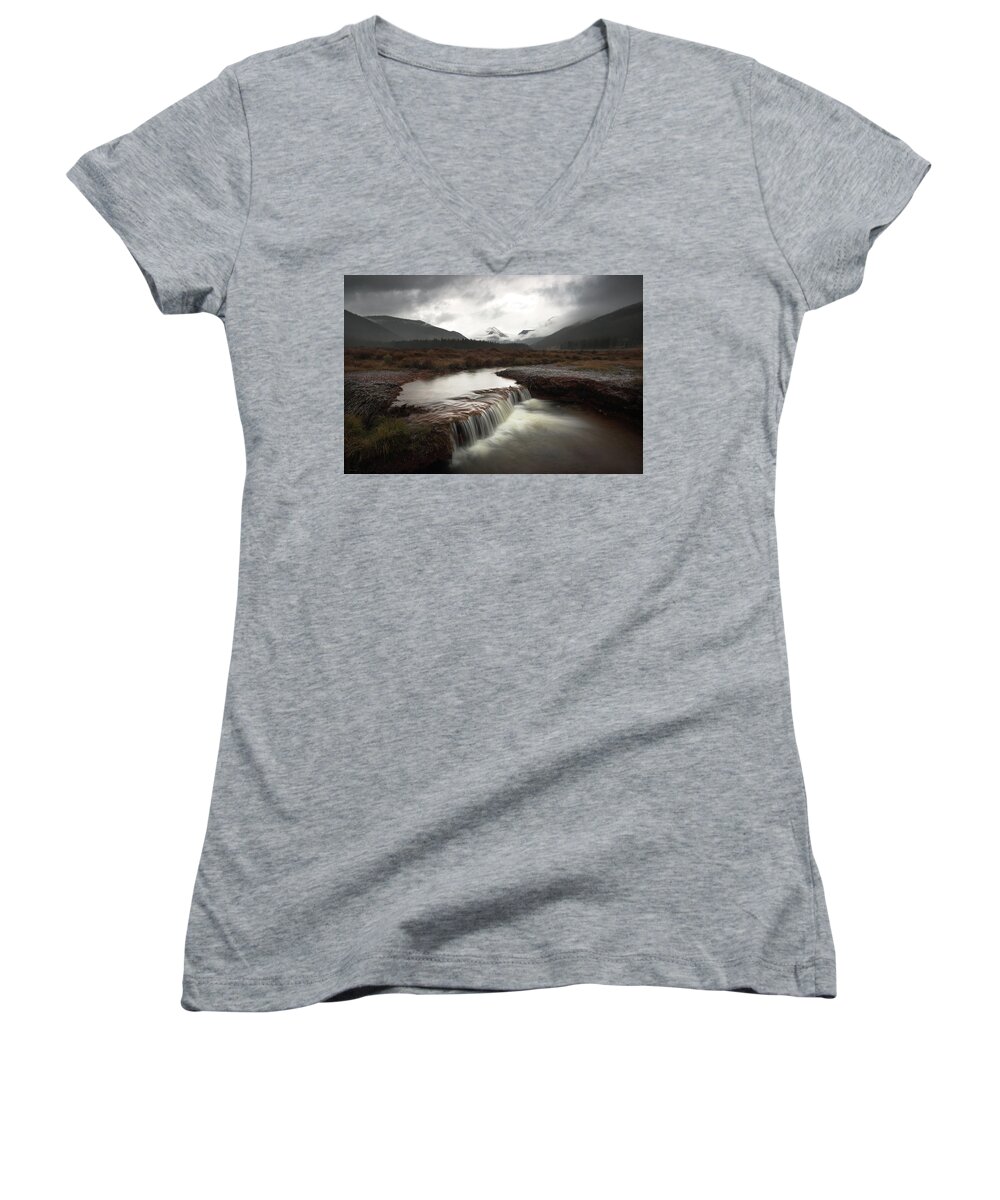 Magnificence Women's V-Neck featuring the photograph Magnificence by Brian Gustafson