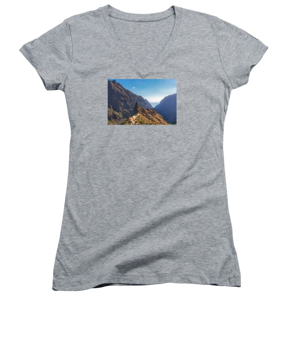 Atlantic Women's V-Neck featuring the photograph Masca by James Billings