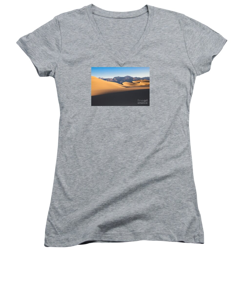 Mesquite Dunes Women's V-Neck featuring the photograph Mesquite Dunes At Dawn by Suzanne Luft