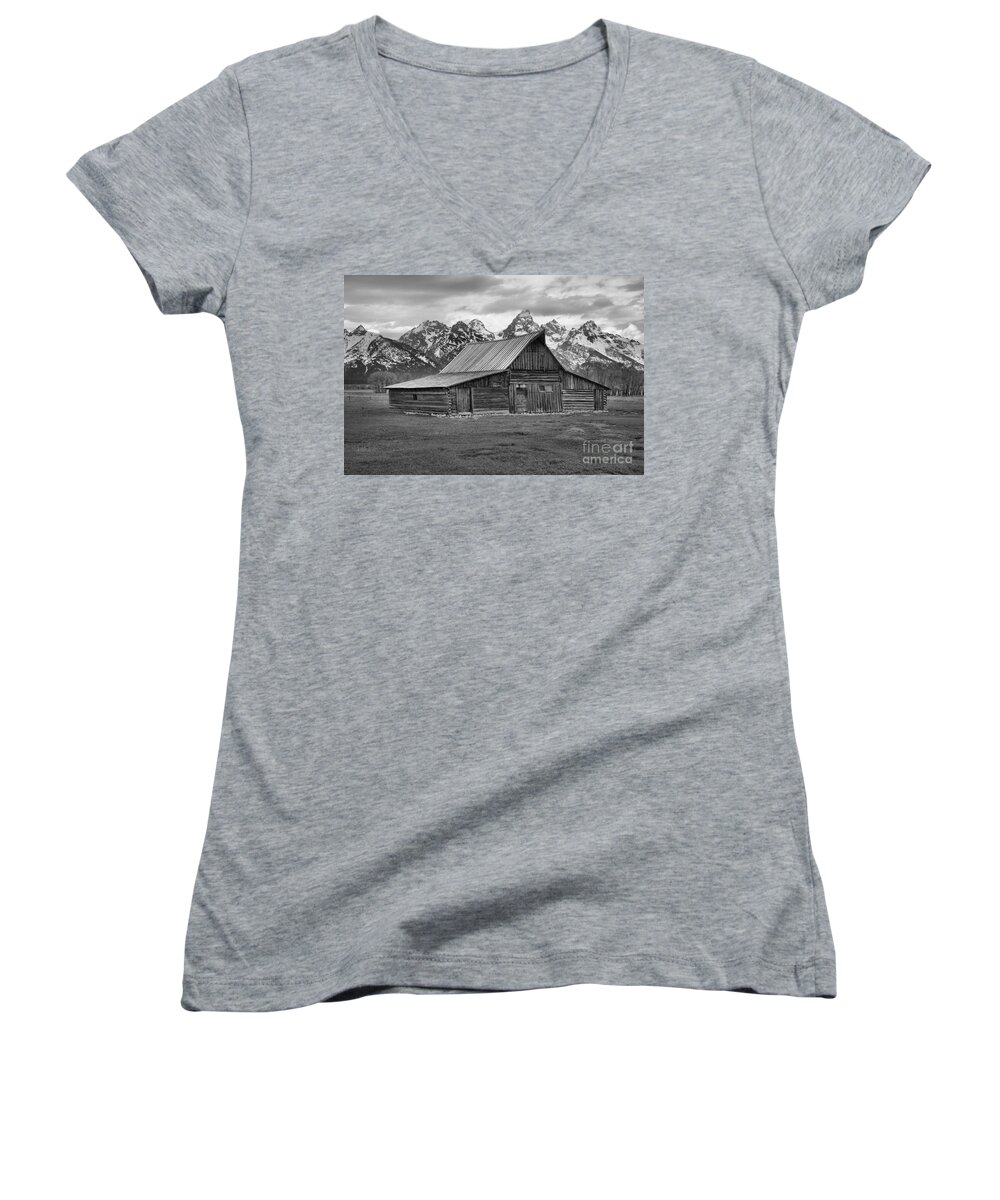 Black And White Women's V-Neck featuring the photograph Mormon Homestead Barn Black And White by Adam Jewell