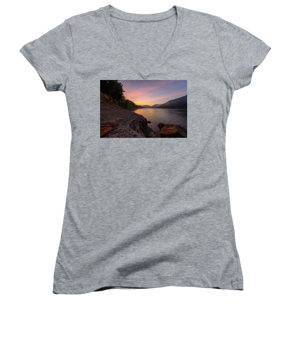 Kentucky Women's V-Neck featuring the photograph Morning On The Bay by Michael Scott