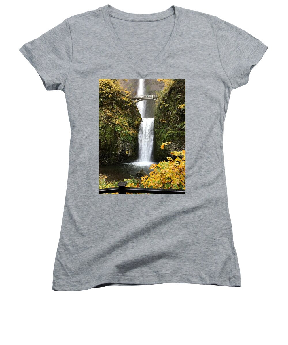 Multnomah Falls Women's V-Neck featuring the photograph Multnomah Falls by Charlene Reinauer