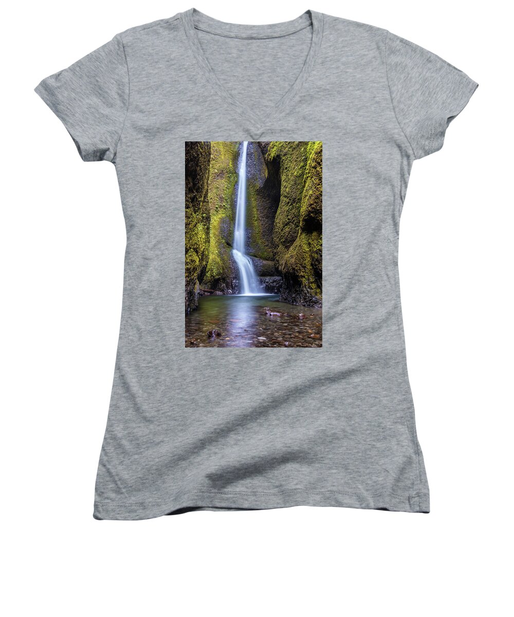 Oneonta Falls Women's V-Neck featuring the photograph Mystical Oneonta Falls by Pierre Leclerc Photography