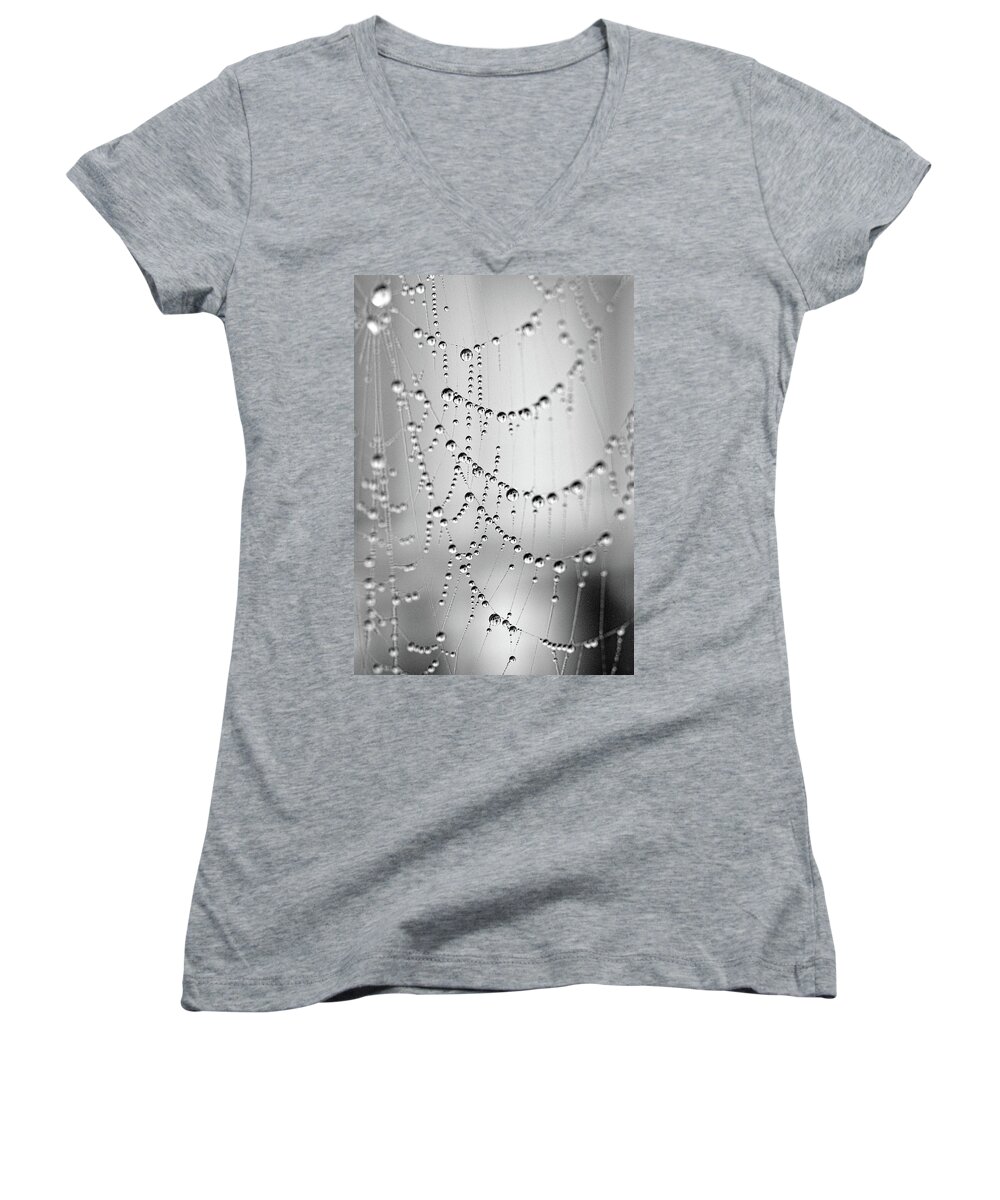 Spider Webs And Fog Women's V-Neck featuring the photograph Nature's Pearls by Paula Ponath