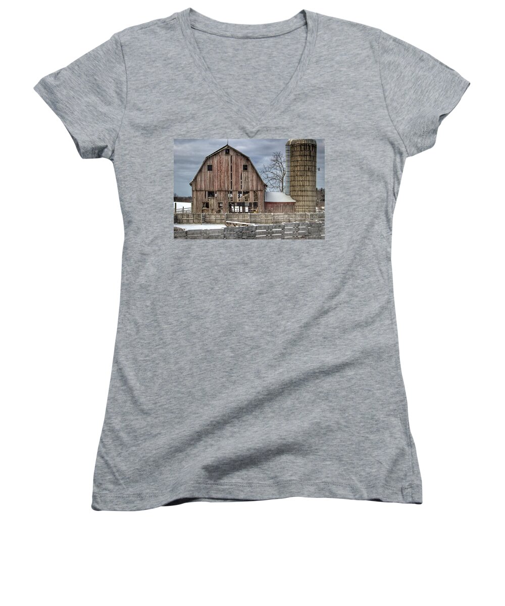 Barn Women's V-Neck featuring the photograph 0032 - Old Marathon by Sheryl L Sutter