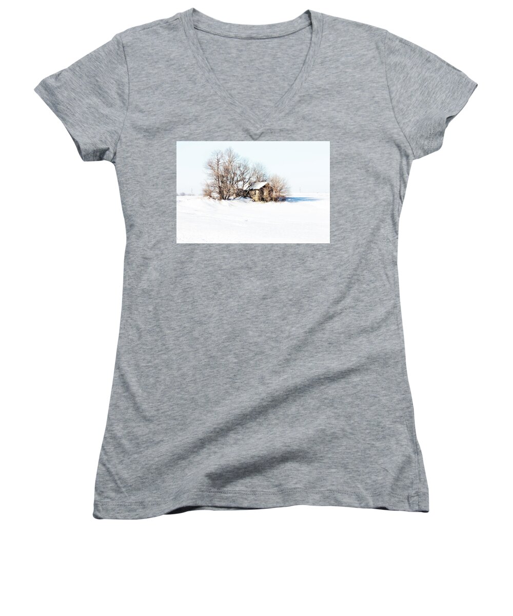 National Registry Women's V-Neck featuring the photograph Old Stone House Milford by Julie Hamilton