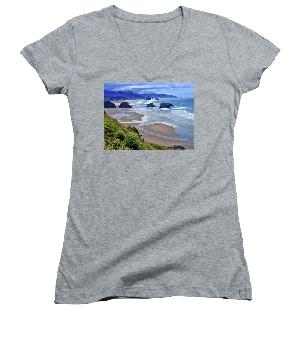 Oregon Women's V-Neck featuring the photograph Oregon Coast by Scott Mahon