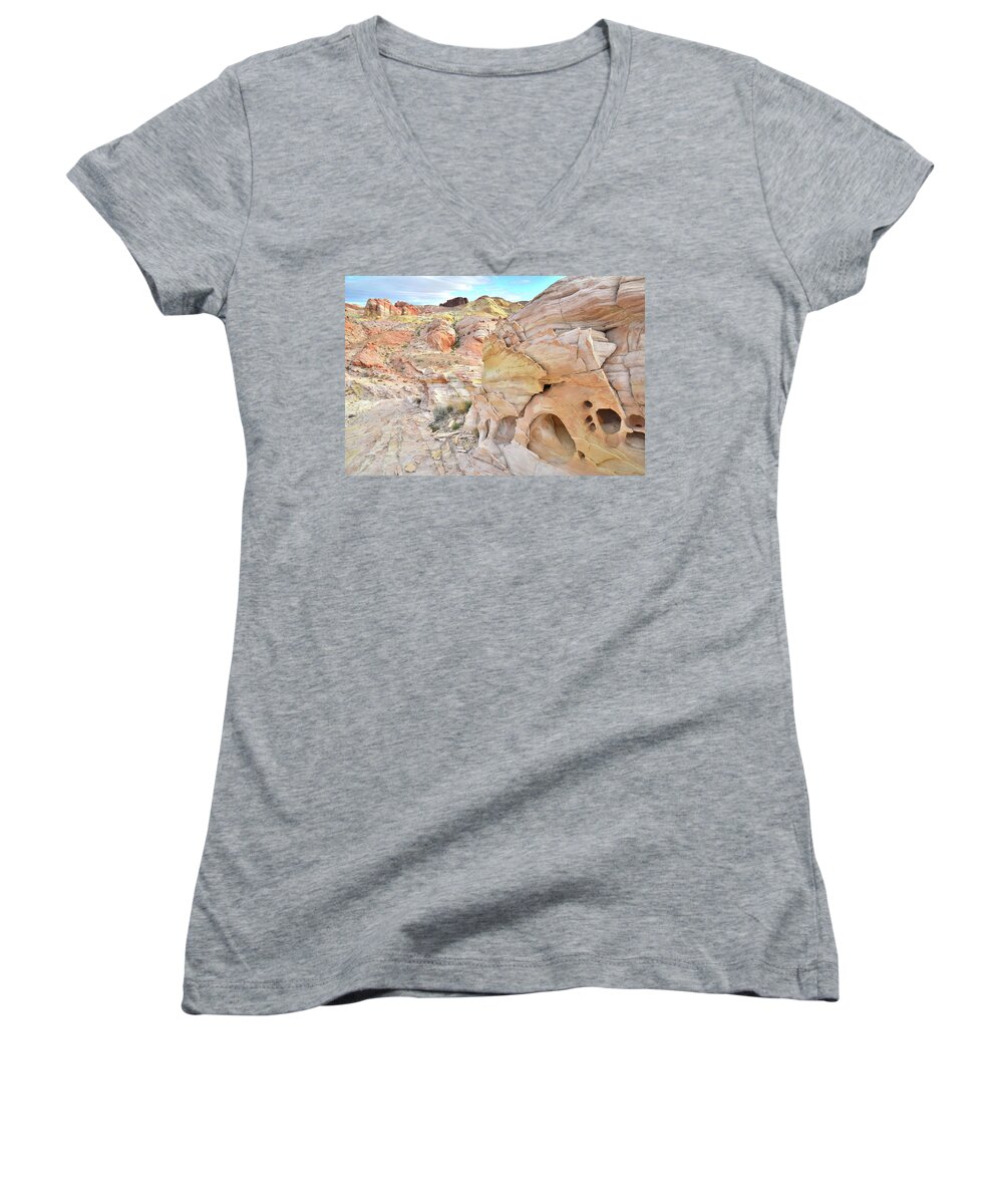 Valley Of Fire State Park Women's V-Neck featuring the photograph Overlooking Wash 5 in Valley of Fire by Ray Mathis