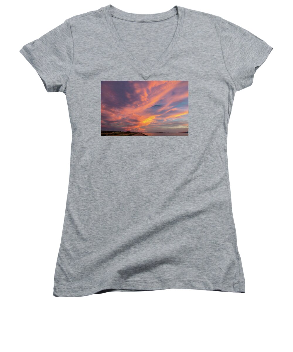 Lake Women's V-Neck featuring the photograph Painting By Sun by Hyuntae Kim