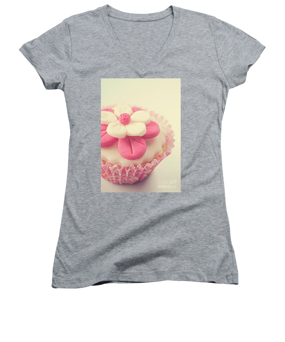 Cupcake Women's V-Neck featuring the photograph Pink Cupcake by Lyn Randle