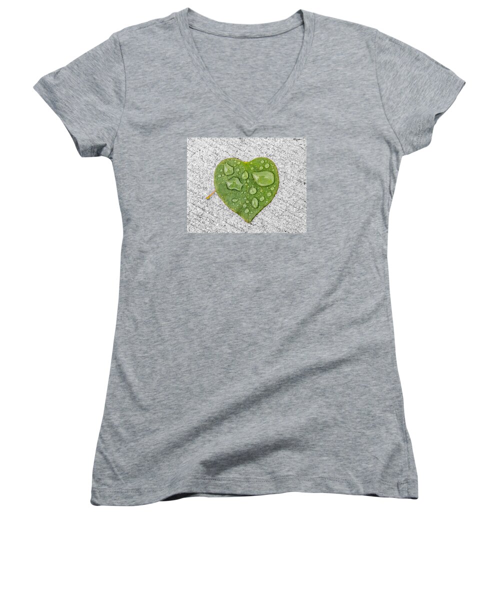 Green Women's V-Neck featuring the photograph Raindrop Reflections by Allan Levin