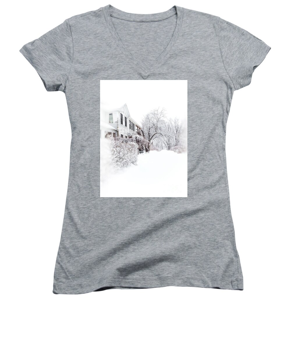 Northampton Women's V-Neck featuring the photograph Snowy Morning by HD Connelly