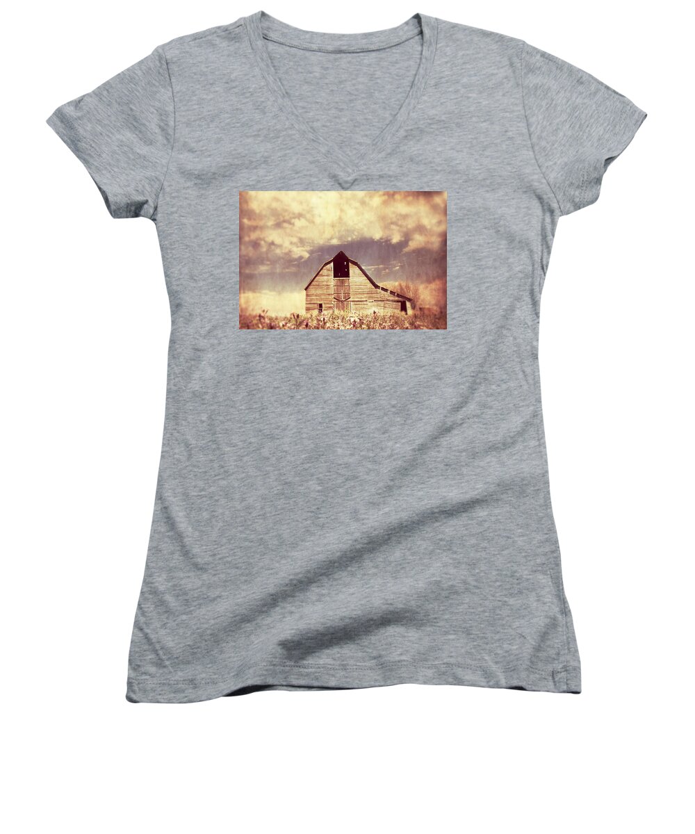 Barn Women's V-Neck featuring the photograph Spring in Kansas by Julie Hamilton