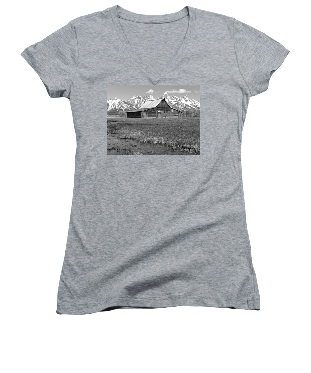 Black And White Women's V-Neck featuring the photograph Streaming By The Moulton Barn Black And White by Adam Jewell