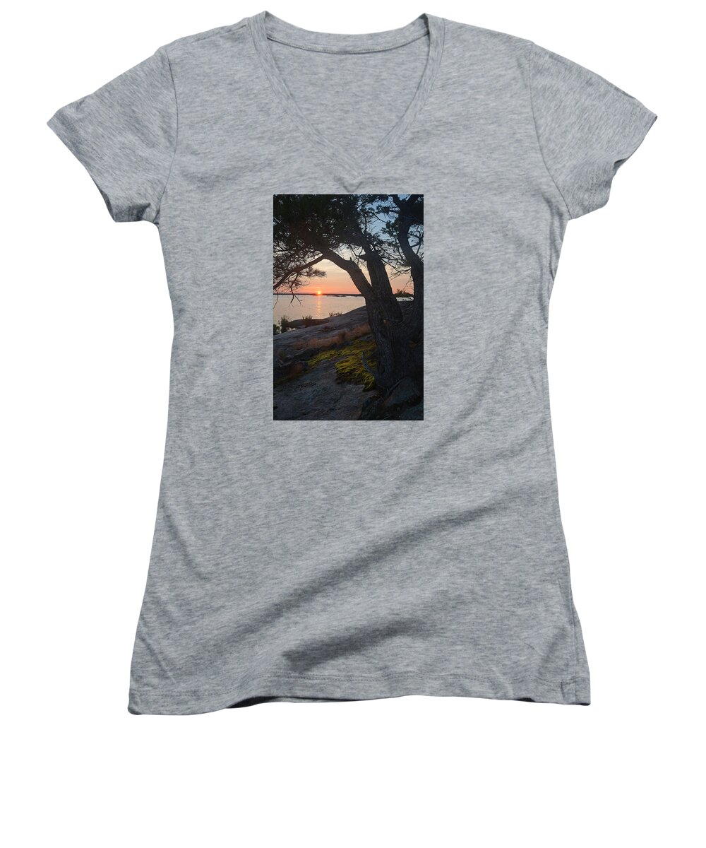 Lichen Women's V-Neck featuring the photograph Sunrise Hopewell Island by Steve Somerville