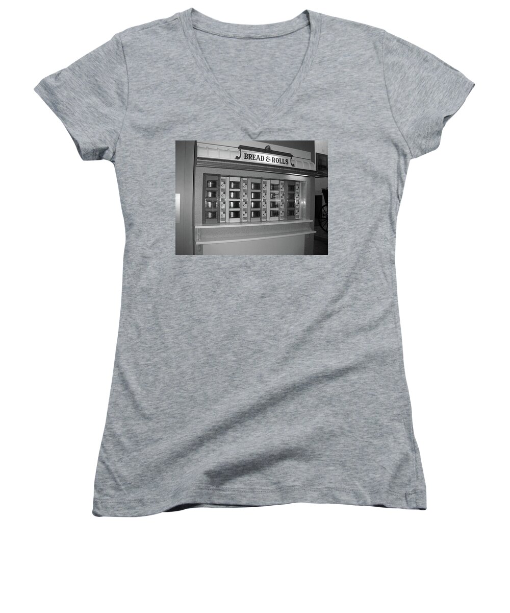 History Women's V-Neck featuring the photograph The Automat by John Schneider