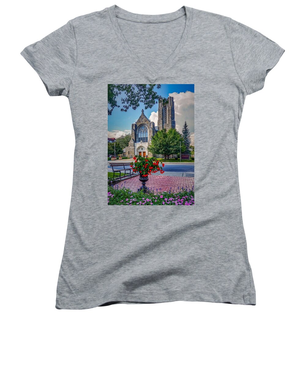  Women's V-Neck featuring the photograph The church in summer by Kendall McKernon