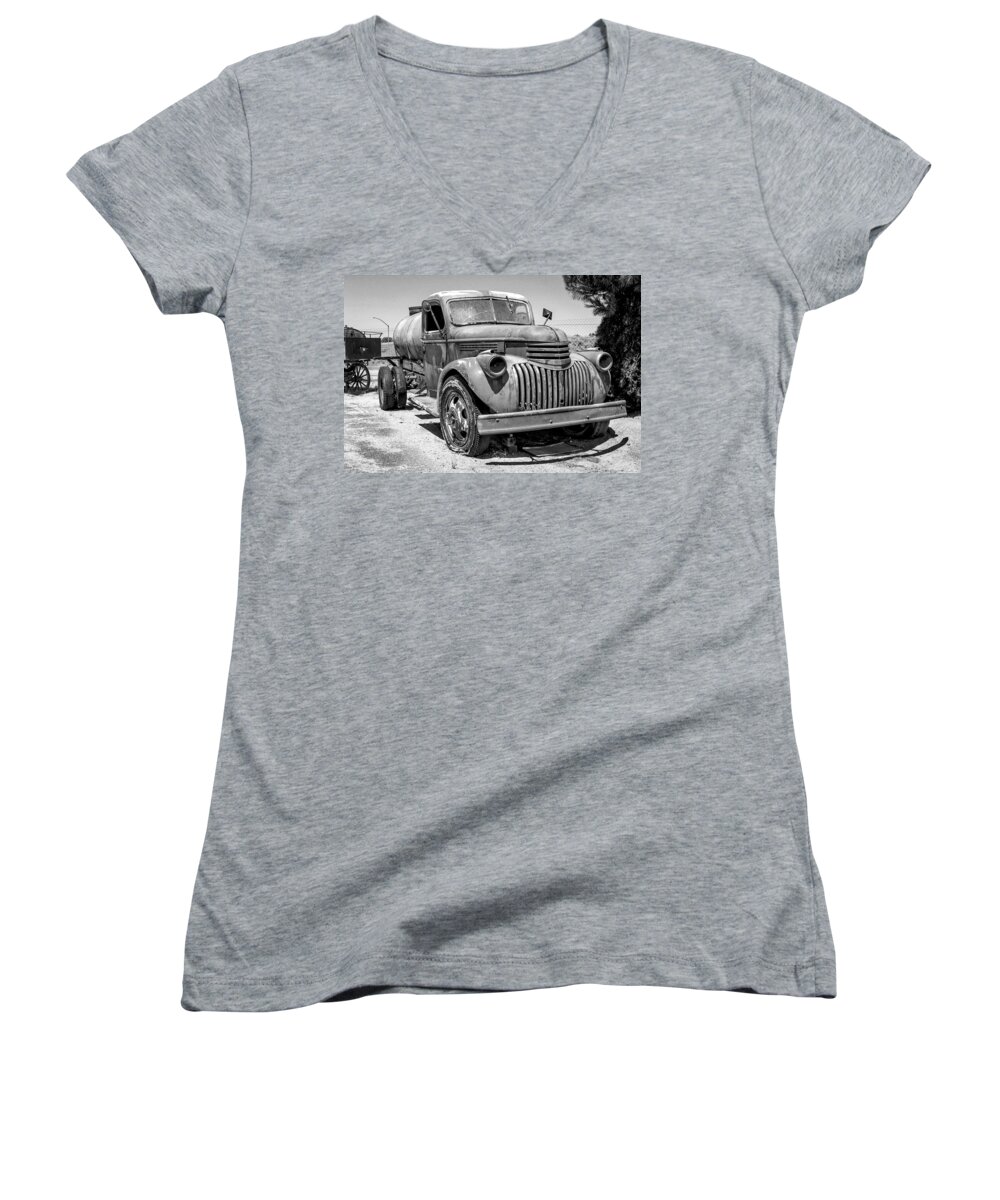 Old Truck Women's V-Neck featuring the photograph Water Truck - Chevrolet by Gene Parks
