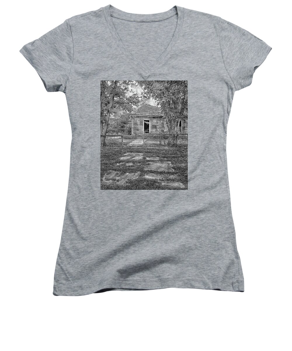 Sidewalk Women's V-Neck featuring the photograph Welcome Walk by Jolynn Reed