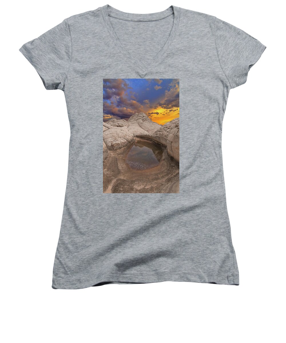 White Pocket Women's V-Neck featuring the photograph White Pocket Sunset by Ralf Rohner