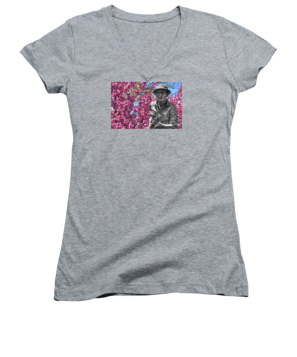 World War I Women's V-Neck featuring the photograph World War I Buddy Monument Statue by Shelley Neff
