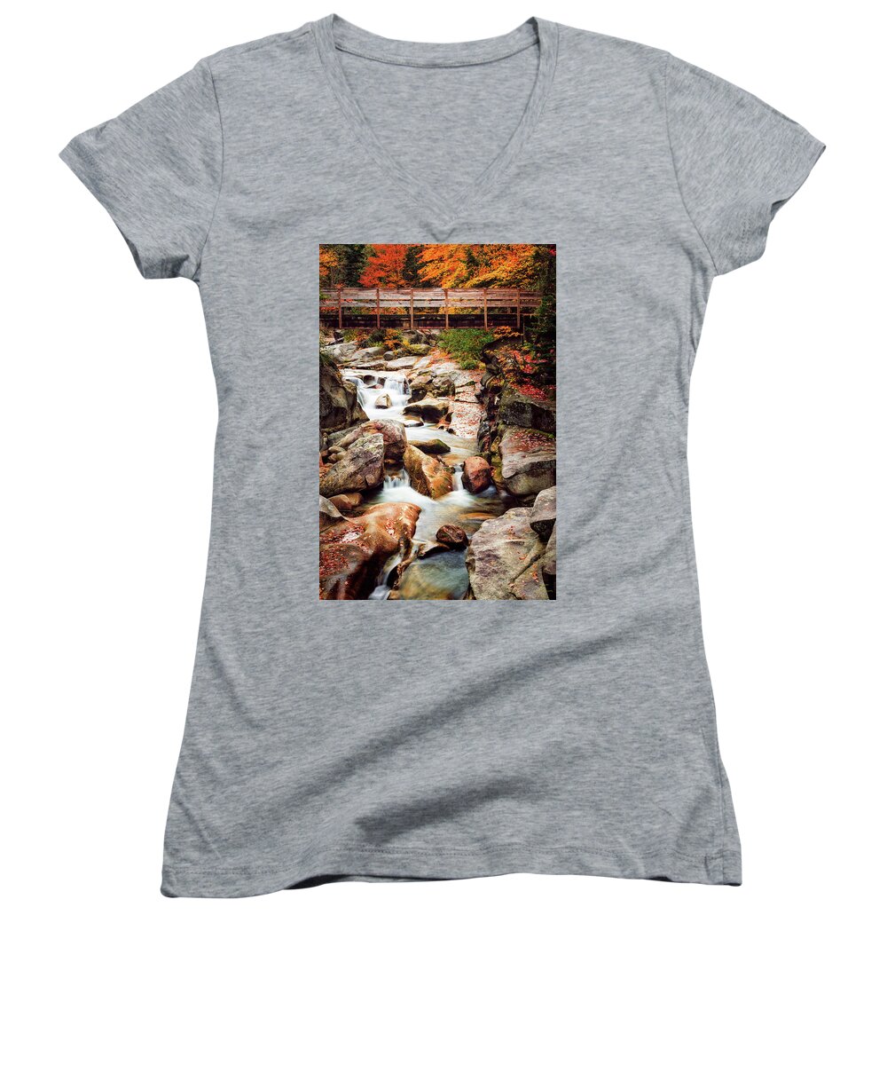 Amazing New England Artworks Women's V-Neck featuring the photograph Ammonoosuc River, Autumn by Jeff Sinon