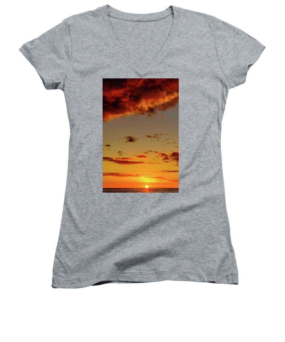 Hawaii Women's V-Neck featuring the photograph As the Sun Touches by John Bauer